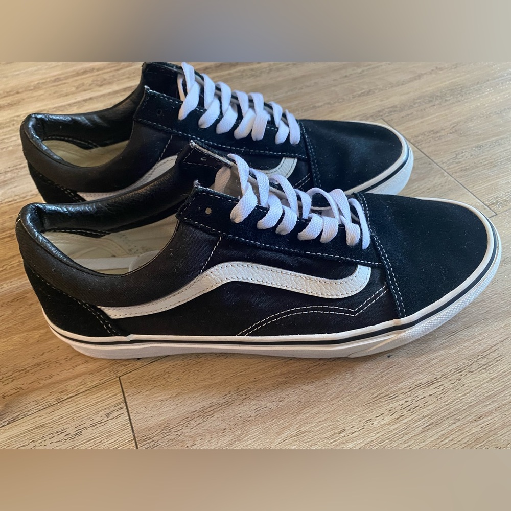 Vans shoes - Picture 4 of 4